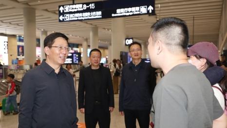 王予波以“四不兩直”方式調(diào)研節(jié)日期間工作時(shí)強(qiáng)調(diào)責(zé)任沒有假期 安全不能放松